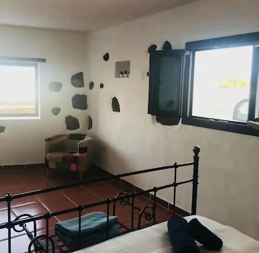 Coqueto En El Cuchillo * Tinajo